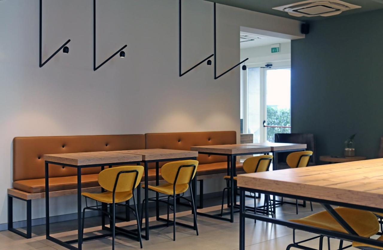 Meg Lifestyle Hotel & Apartaments Riccione Exteriör bild